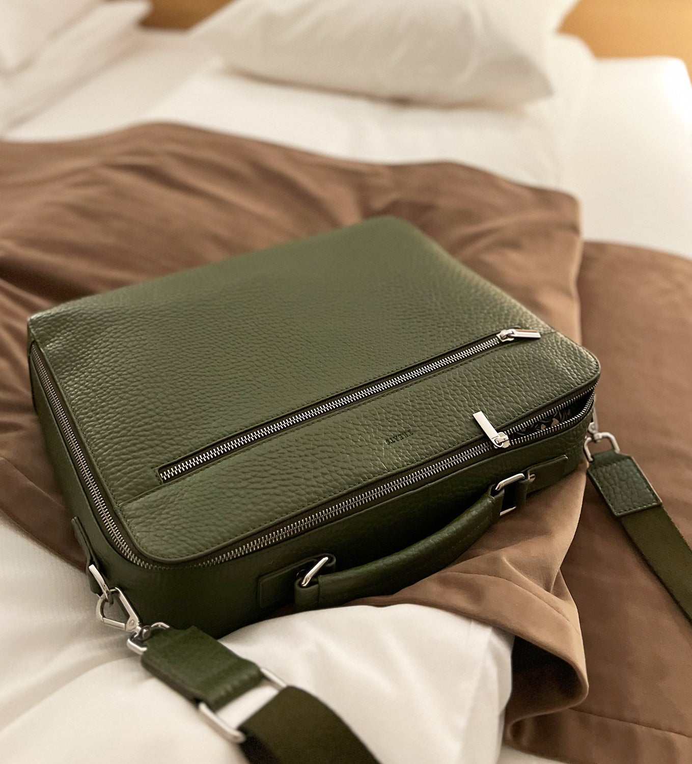 Treats Flores Bags Green