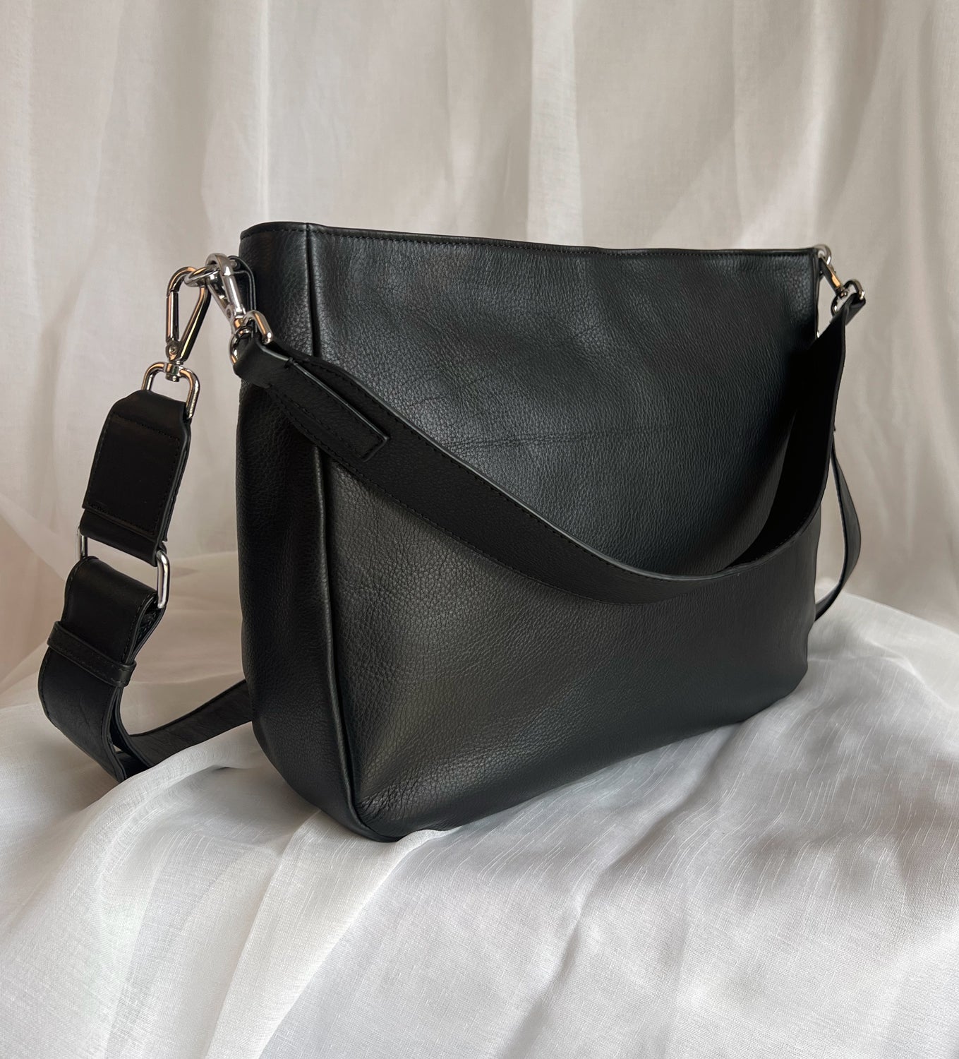 Treats Gianna Upvote Bags Black