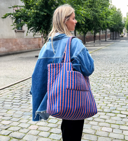 Treats Tyra Bags Blue Floral